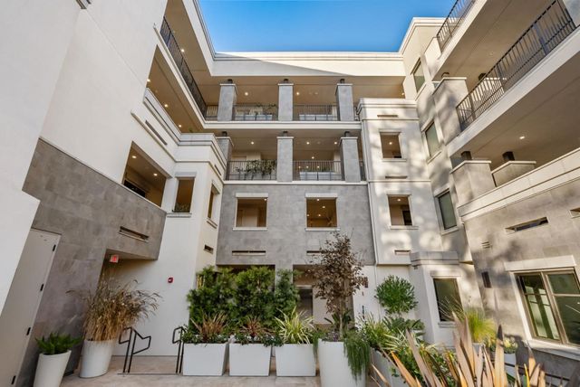 225 Hope Street, Mountain View, CA 94041