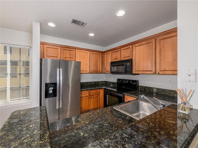 112 BEACH HAVEN LANE 112, Tampa, FL 33609