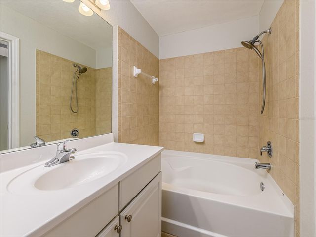 112 BEACH HAVEN LANE 112, Tampa, FL 33609