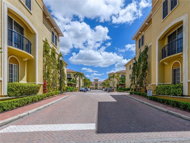 112 BEACH HAVEN LANE 112, Tampa, FL 33609