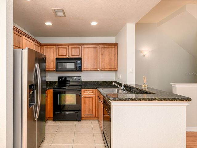 112 BEACH HAVEN LANE 112, Tampa, FL 33609