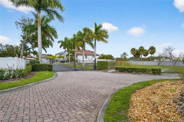 523 TREVISO DRIVE, Apollo Beach, FL 33572