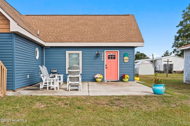 3208 Springdale Avenue SW, Supply, NC 28462