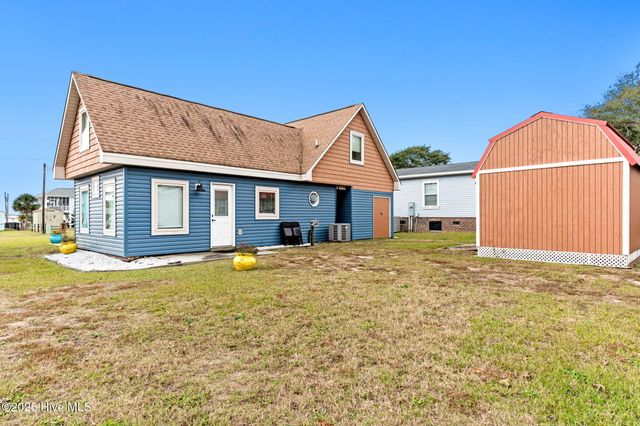 3208 Springdale Avenue SW, Supply, NC 28462