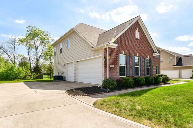 11391 Zanardi Court, Zionsville, IN 46077