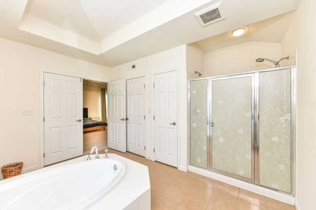 11391 Zanardi Court, Zionsville, IN 46077