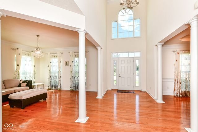 11391 Zanardi Court, Zionsville, IN 46077