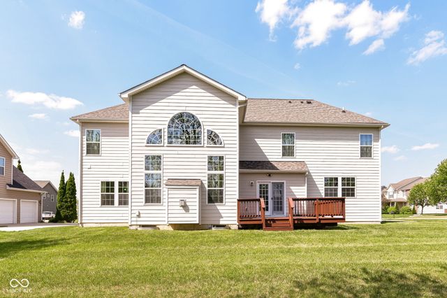 11391 Zanardi Court, Zionsville, IN 46077
