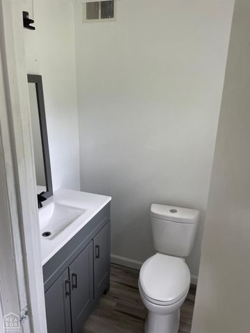 5304 Southwest Drive, Jonesboro, AR 72404