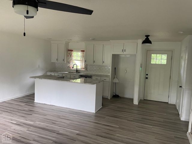 5304 Southwest Drive, Jonesboro, AR 72404