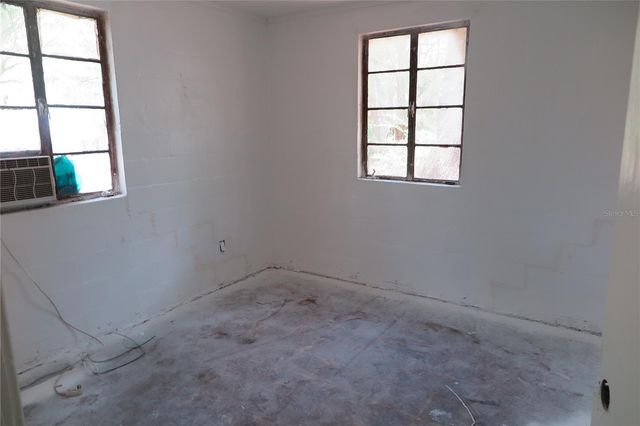 1105 SE 6TH AVENUE, Gainesville, FL 32601