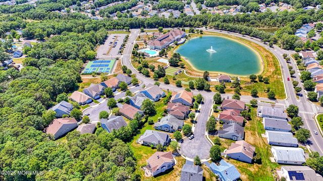 20 Valley Stream Place, Barnegat, NJ 08005