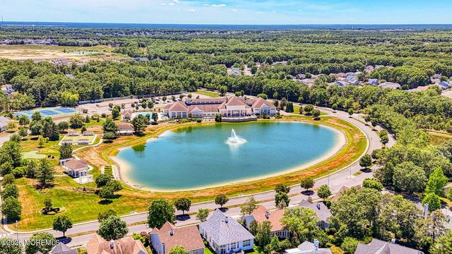 20 Valley Stream Place, Barnegat, NJ 08005