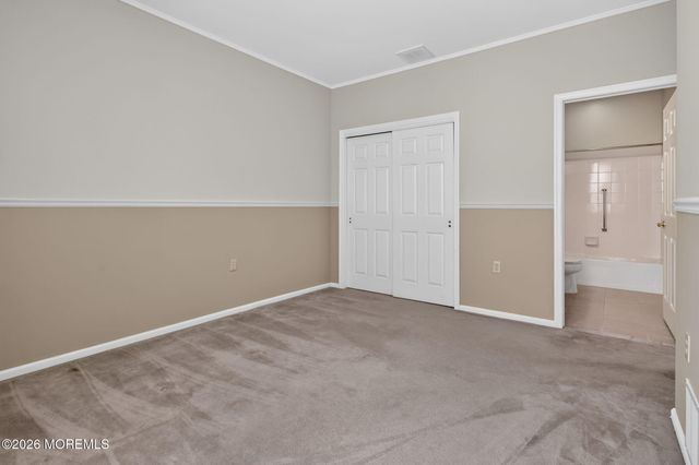 20 Valley Stream Place, Barnegat, NJ 08005