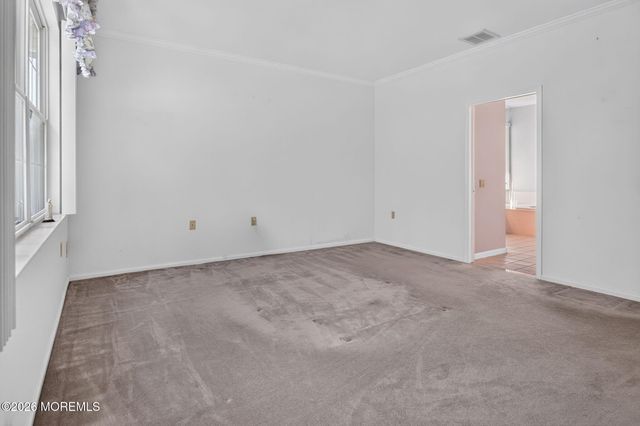 20 Valley Stream Place, Barnegat, NJ 08005