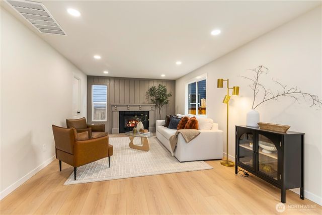 4709 NE 18th Street, Renton, WA 98059