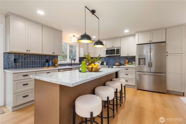 4709 NE 18th Street, Renton, WA 98059