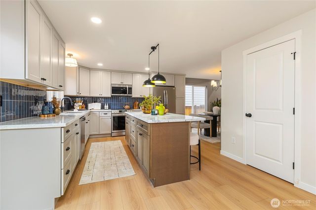 4709 NE 18th Street, Renton, WA 98059