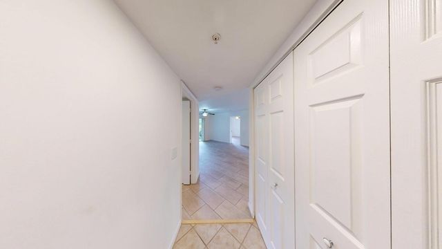 4187 N Haverhill Road 503, West Palm Beach, FL 33417