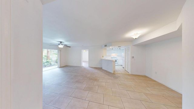 4187 N Haverhill Road 503, West Palm Beach, FL 33417