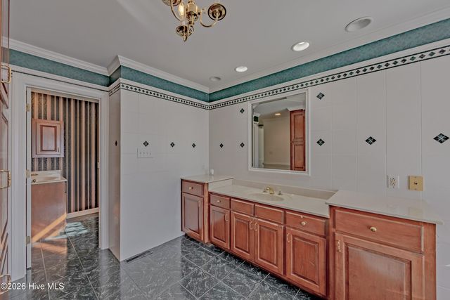 204 N Country Club Road, Kenansville, NC 28349