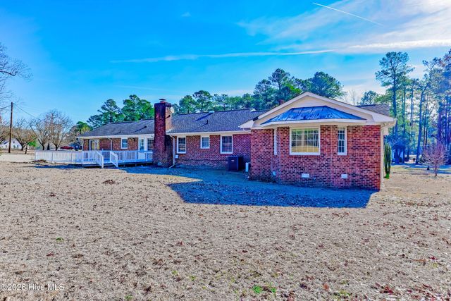 204 N Country Club Road, Kenansville, NC 28349