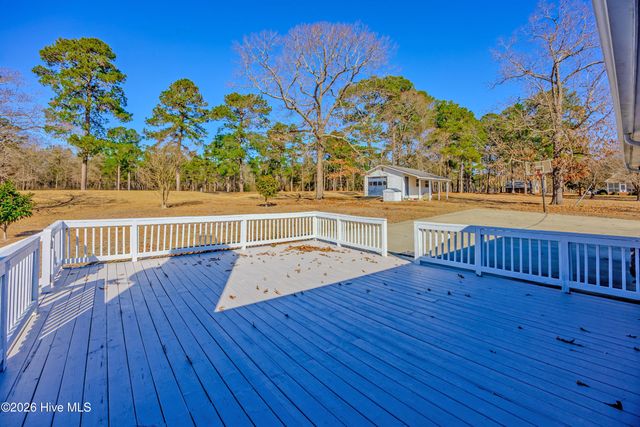 204 N Country Club Road, Kenansville, NC 28349