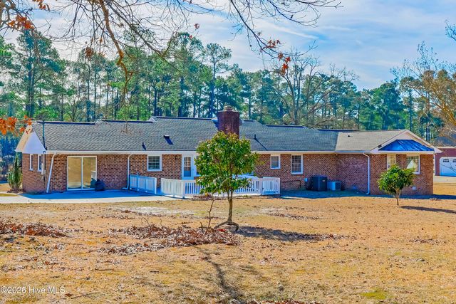 204 N Country Club Road, Kenansville, NC 28349
