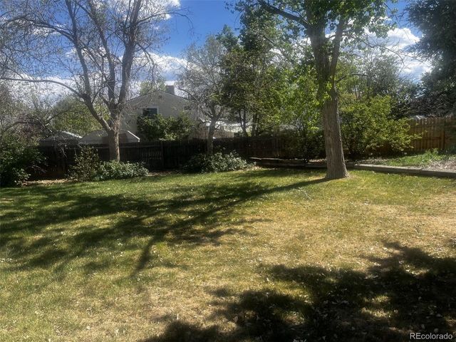 5033 S Field Ct, Littleton, CO 80123