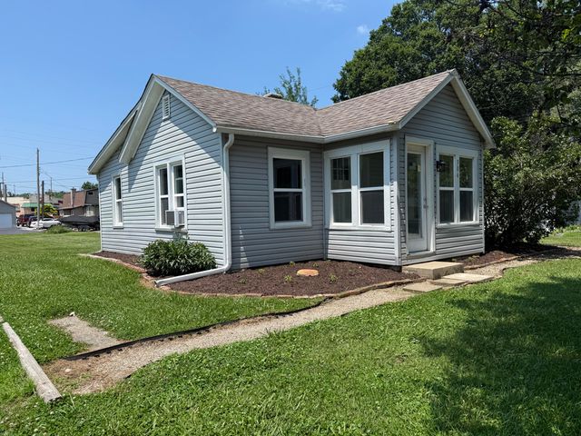 304 N Lincoln Street, Hebron, IN 46341