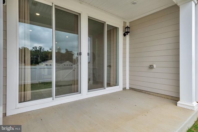 10722 GREAT LAKES PL, White Plains, MD 20695