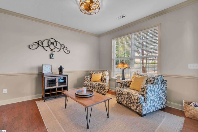 124 Dewfield Lane, Boiling Springs, SC 29316