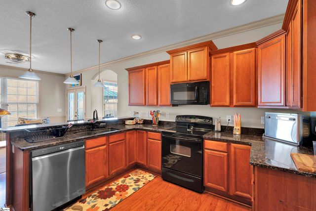 124 Dewfield Lane, Boiling Springs, SC 29316