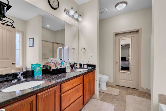 124 Dewfield Lane, Boiling Springs, SC 29316