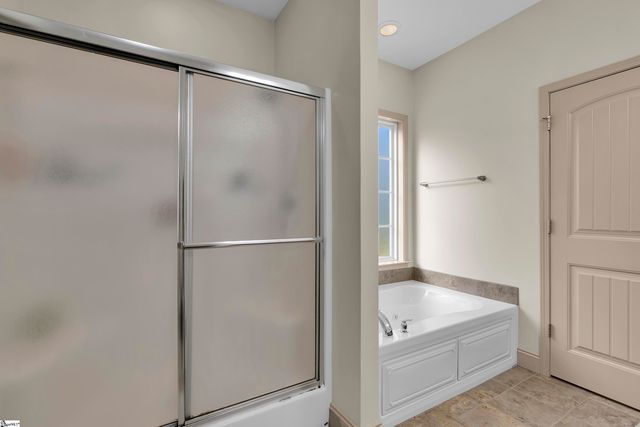 124 Dewfield Lane, Boiling Springs, SC 29316