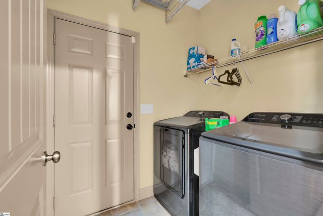 124 Dewfield Lane, Boiling Springs, SC 29316