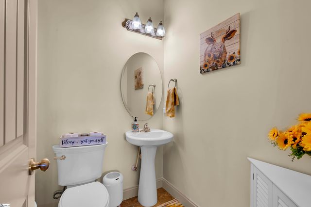 124 Dewfield Lane, Boiling Springs, SC 29316