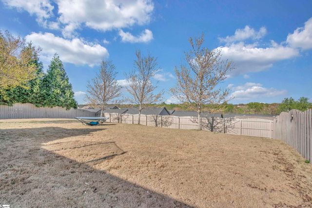 124 Dewfield Lane, Boiling Springs, SC 29316