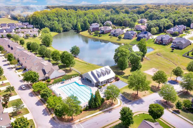 124 Dewfield Lane, Boiling Springs, SC 29316