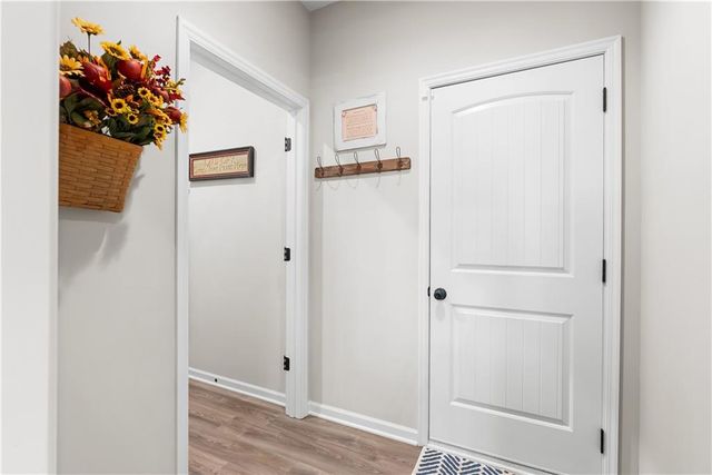 1406 SW 8th Terrace, Oak Grove, MO 64075