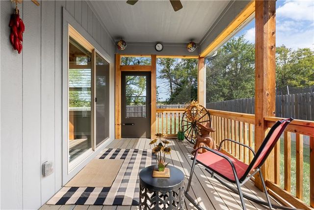 1406 SW 8th Terrace, Oak Grove, MO 64075