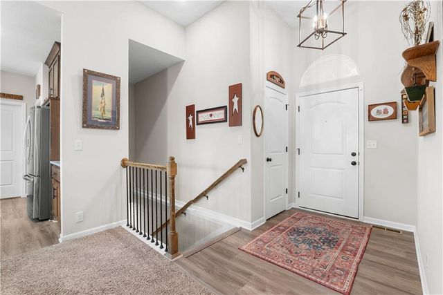 1406 SW 8th Terrace, Oak Grove, MO 64075