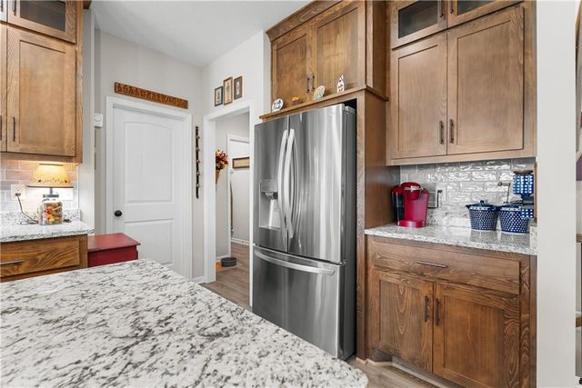 1406 SW 8th Terrace, Oak Grove, MO 64075