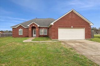 500 Larry Ward Drive, Bridge City, TX 77611