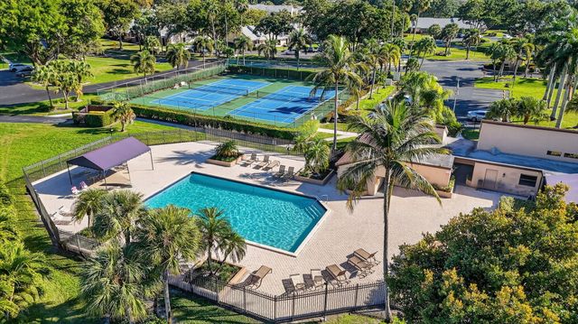 8479 Boca Glades Boulevard E, Boca Raton, FL 33434