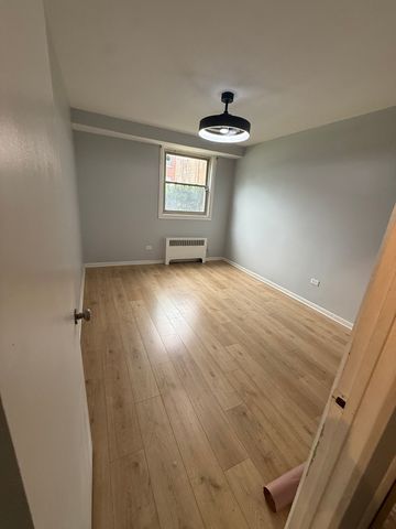 6700 S Paxton Avenue G2, Chicago, IL 60649