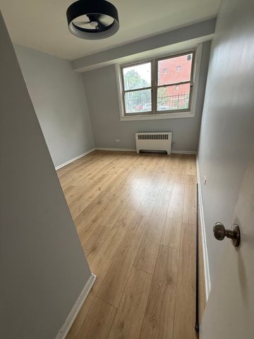 6700 S Paxton Avenue G2, Chicago, IL 60649