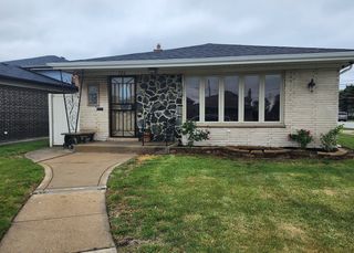 526 Marquette Avenue, Calumet City, IL 60409