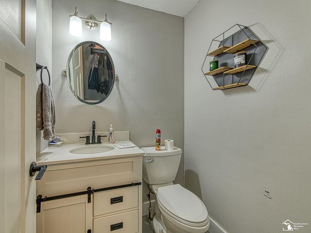 7305 Cinden Road, Bedford Twp, MI 48182