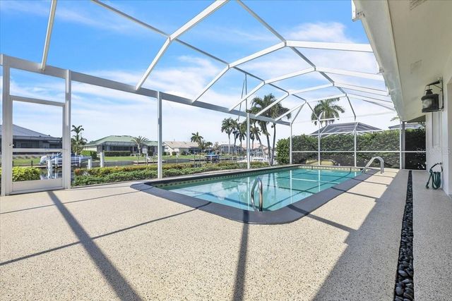 2839 VIA PALOMA DRIVE, Punta Gorda, FL 33950